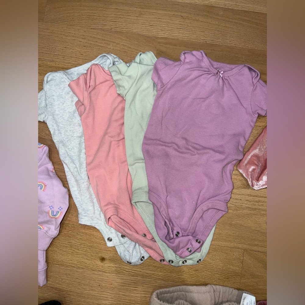 Cat & Jack, Honest Clothing, Carter's clothes - 12 months baby girl - Picture 3 of 13